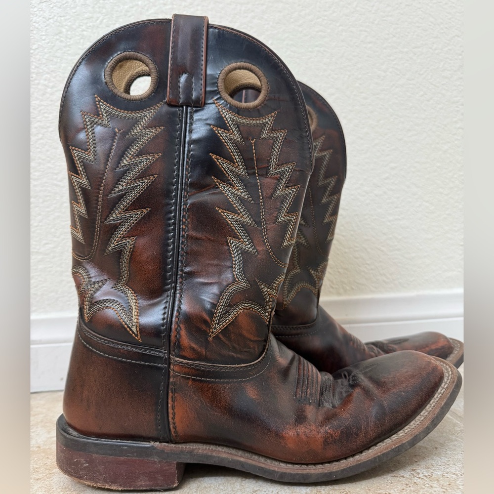 Men’s Rocky mountain square toe boots style 4040